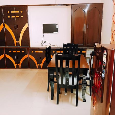 Sls Homestay - Luxury Ac Service Apartments 1Bhk, 2Bhk, 3Bhk - Direct Flyover To Alipiri Tirumala Gate - Walk To Ps4 Pure Veg Restaurants, Supermarkets - Near To National Highway & Padmavathi Amma Temple - Modular Kitchen, Living Room -Free Superfast Tirupati Exteriör bild
