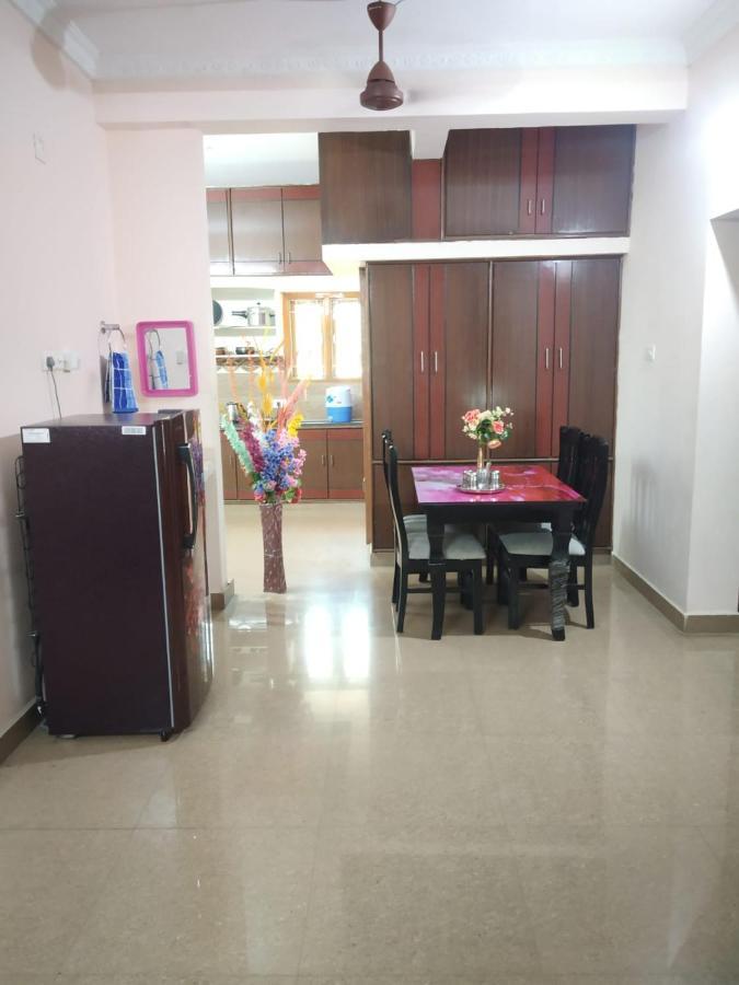 Sls Homestay - Luxury Ac Service Apartments 1Bhk, 2Bhk, 3Bhk - Direct Flyover To Alipiri Tirumala Gate - Walk To Ps4 Pure Veg Restaurants, Supermarkets - Near To National Highway & Padmavathi Amma Temple - Modular Kitchen, Living Room -Free Superfast Tirupati Exteriör bild
