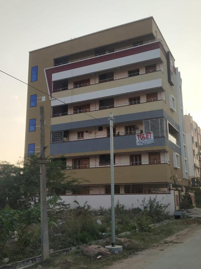 Sls Homestay - Luxury Ac Service Apartments 1Bhk, 2Bhk, 3Bhk - Direct Flyover To Alipiri Tirumala Gate - Walk To Ps4 Pure Veg Restaurants, Supermarkets - Near To National Highway & Padmavathi Amma Temple - Modular Kitchen, Living Room -Free Superfast Tirupati Exteriör bild