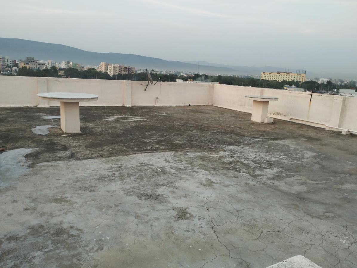 Sls Homestay - Luxury Ac Service Apartments 1Bhk, 2Bhk, 3Bhk - Direct Flyover To Alipiri Tirumala Gate - Walk To Ps4 Pure Veg Restaurants, Supermarkets - Near To National Highway & Padmavathi Amma Temple - Modular Kitchen, Living Room -Free Superfast Tirupati Exteriör bild