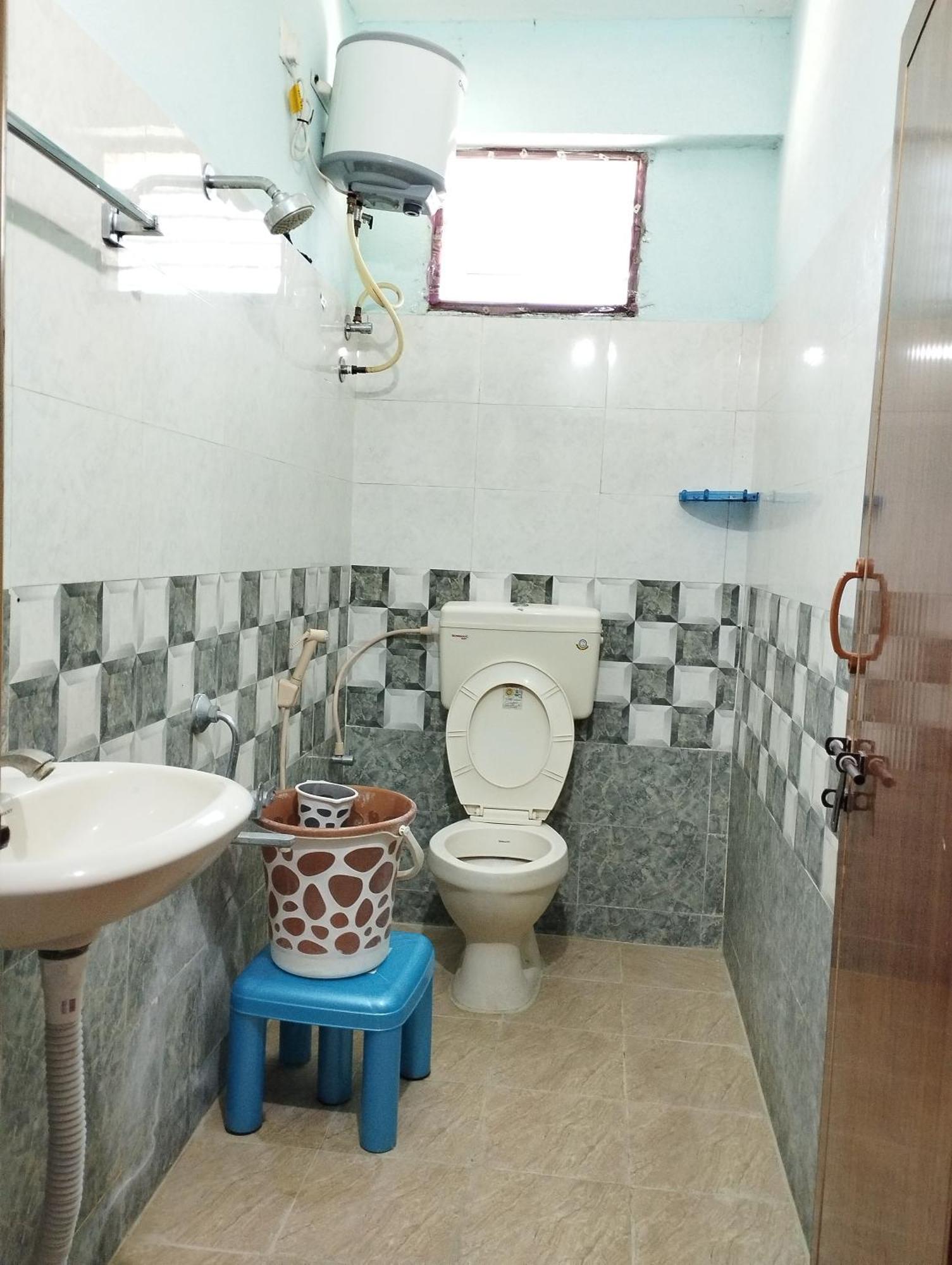 Sls Homestay - Luxury Ac Service Apartments 1Bhk, 2Bhk, 3Bhk - Direct Flyover To Alipiri Tirumala Gate - Walk To Ps4 Pure Veg Restaurants, Supermarkets - Near To National Highway & Padmavathi Amma Temple - Modular Kitchen, Living Room -Free Superfast Tirupati Exteriör bild