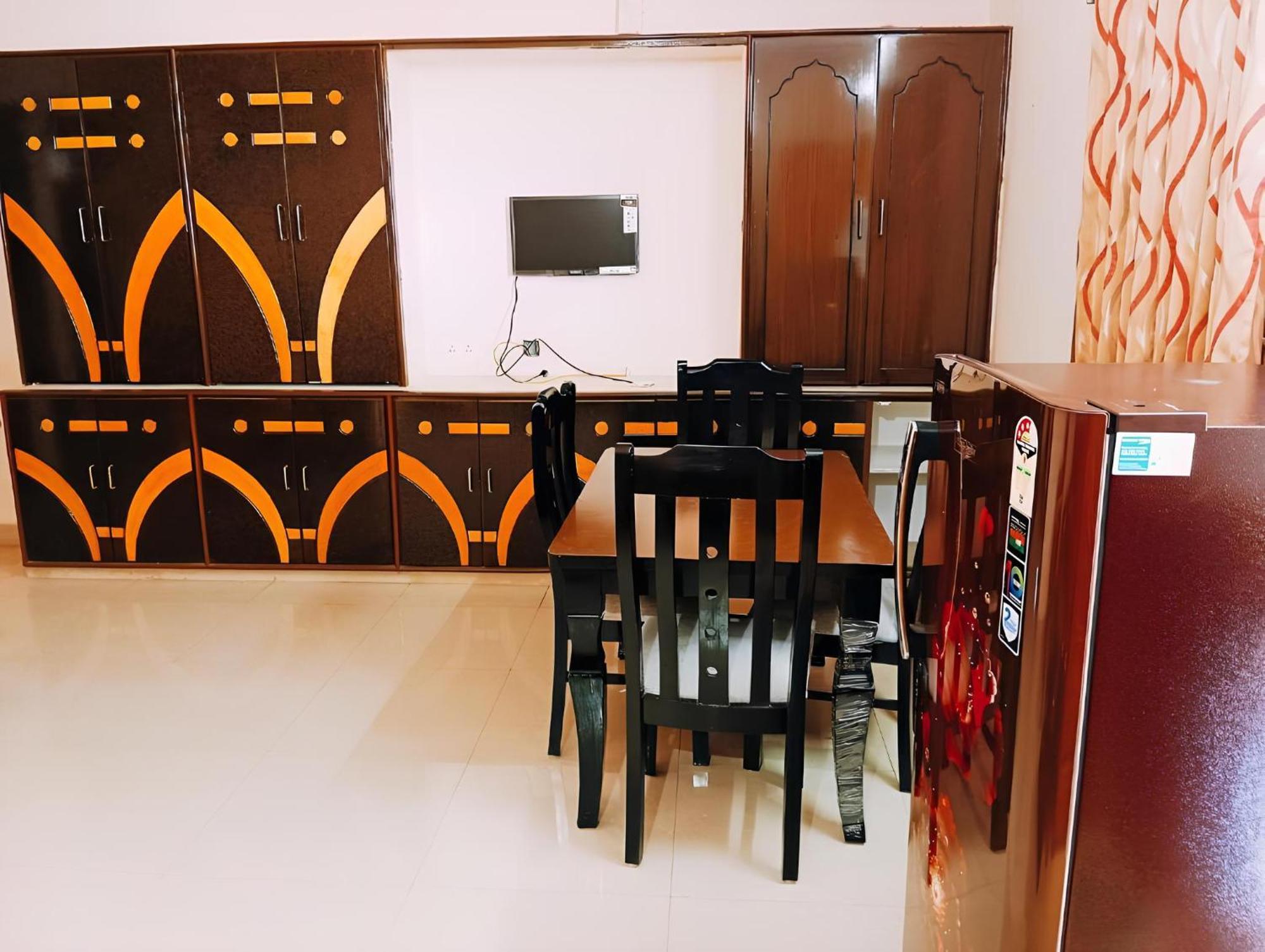 Sls Homestay - Luxury Ac Service Apartments 1Bhk, 2Bhk, 3Bhk - Direct Flyover To Alipiri Tirumala Gate - Walk To Ps4 Pure Veg Restaurants, Supermarkets - Near To National Highway & Padmavathi Amma Temple - Modular Kitchen, Living Room -Free Superfast Tirupati Exteriör bild